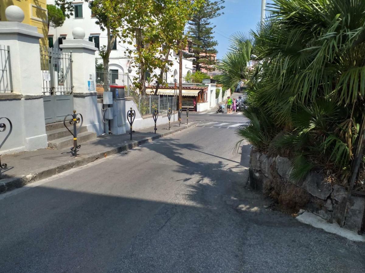 Appartamento G. Cervera66 Ischia Eksteriør billede